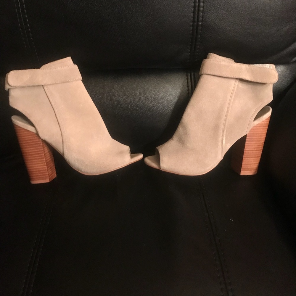 Steve Madden PETA Suede Booties